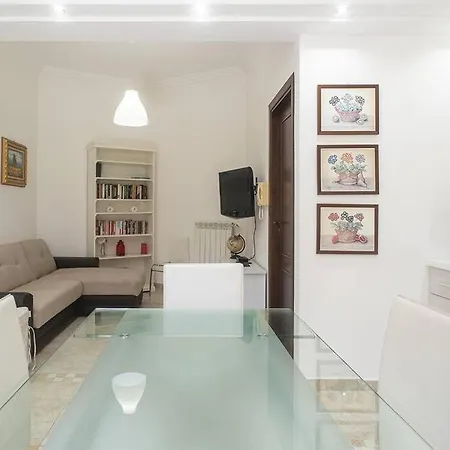 Apartament Delle Magnolie Quite Place Next To The Sea