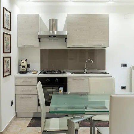 Apartament Delle Magnolie Quite Place Next To The Sea *