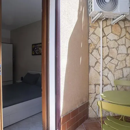 Apartament Delle Magnolie Quite Place Next To The Sea