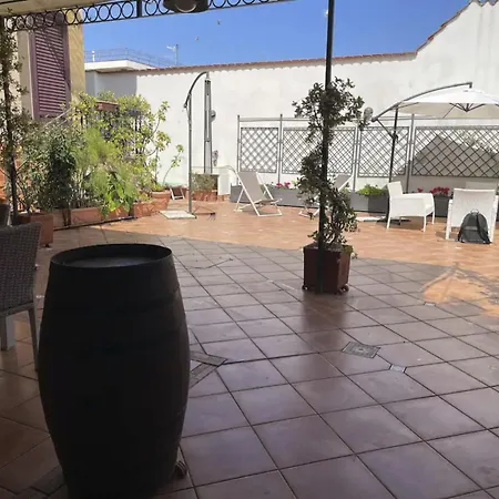 Apartament Delle Magnolie Quite Place Next To The Sea